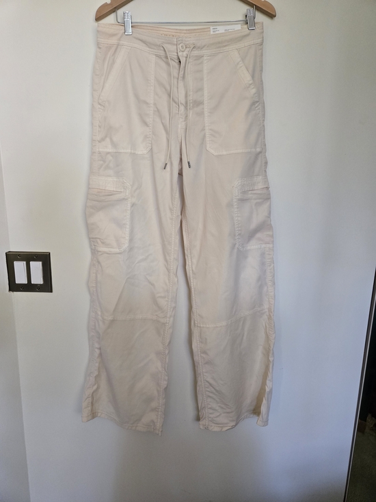American Eagle Outfitters Pants - American Eagle Outfitters Women's Cream Straight-Leg Cargo Pants